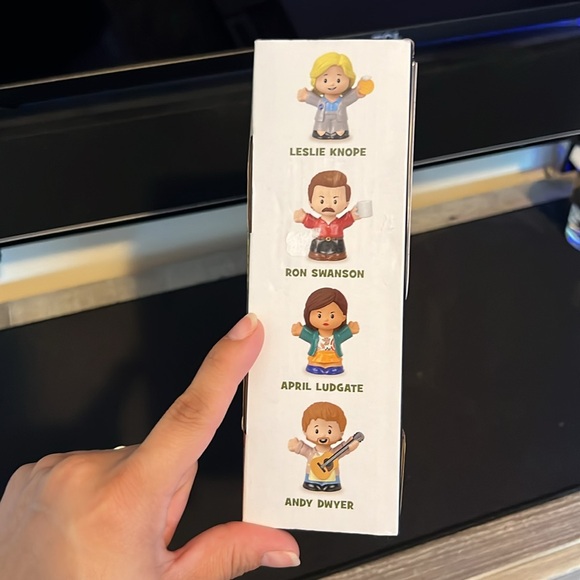 * sold on mercari* Little people, collector, parks, and recreation - Picture 4 of 4